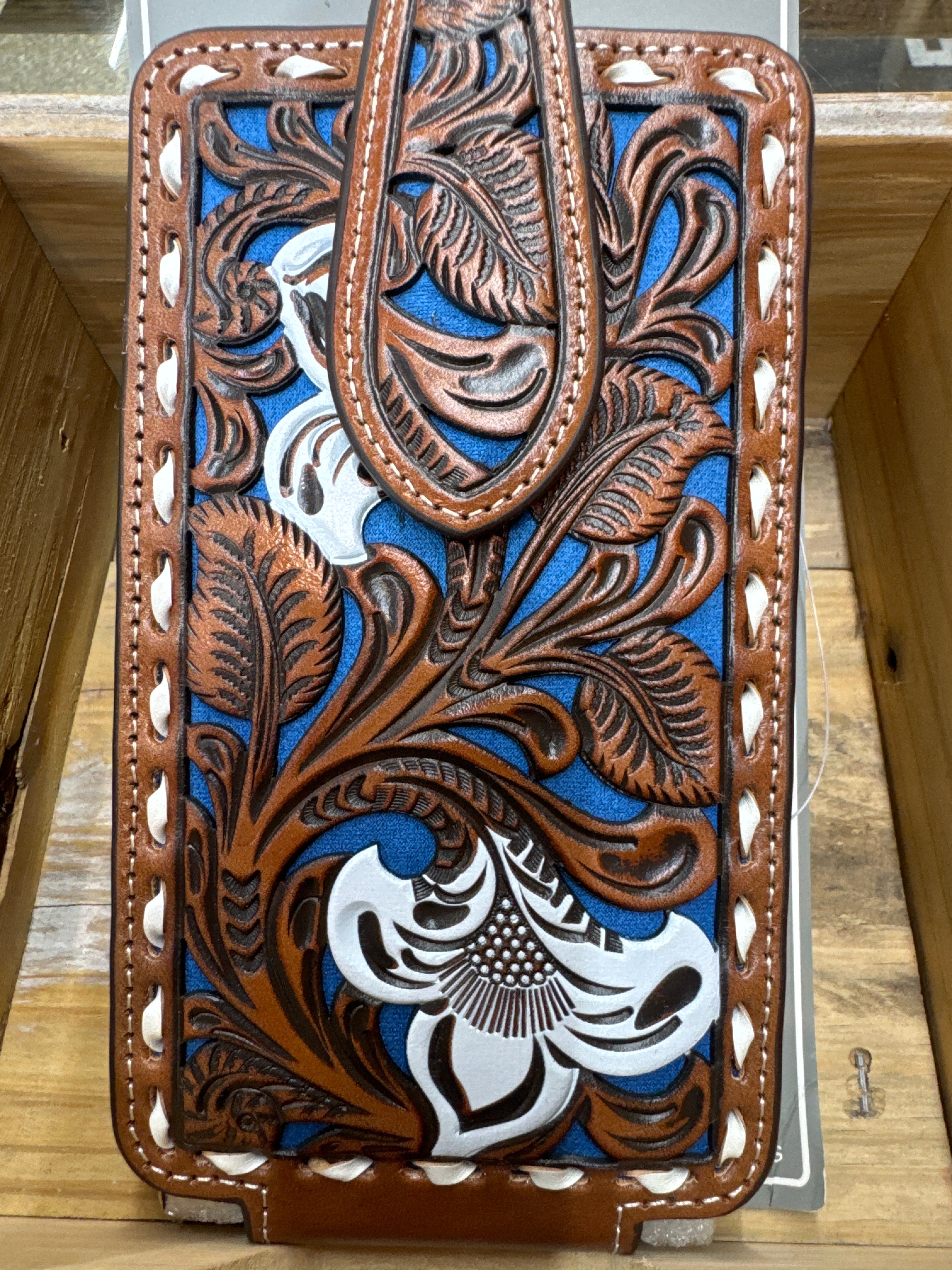 NOCONA CELL CASE TOOLED BLUE